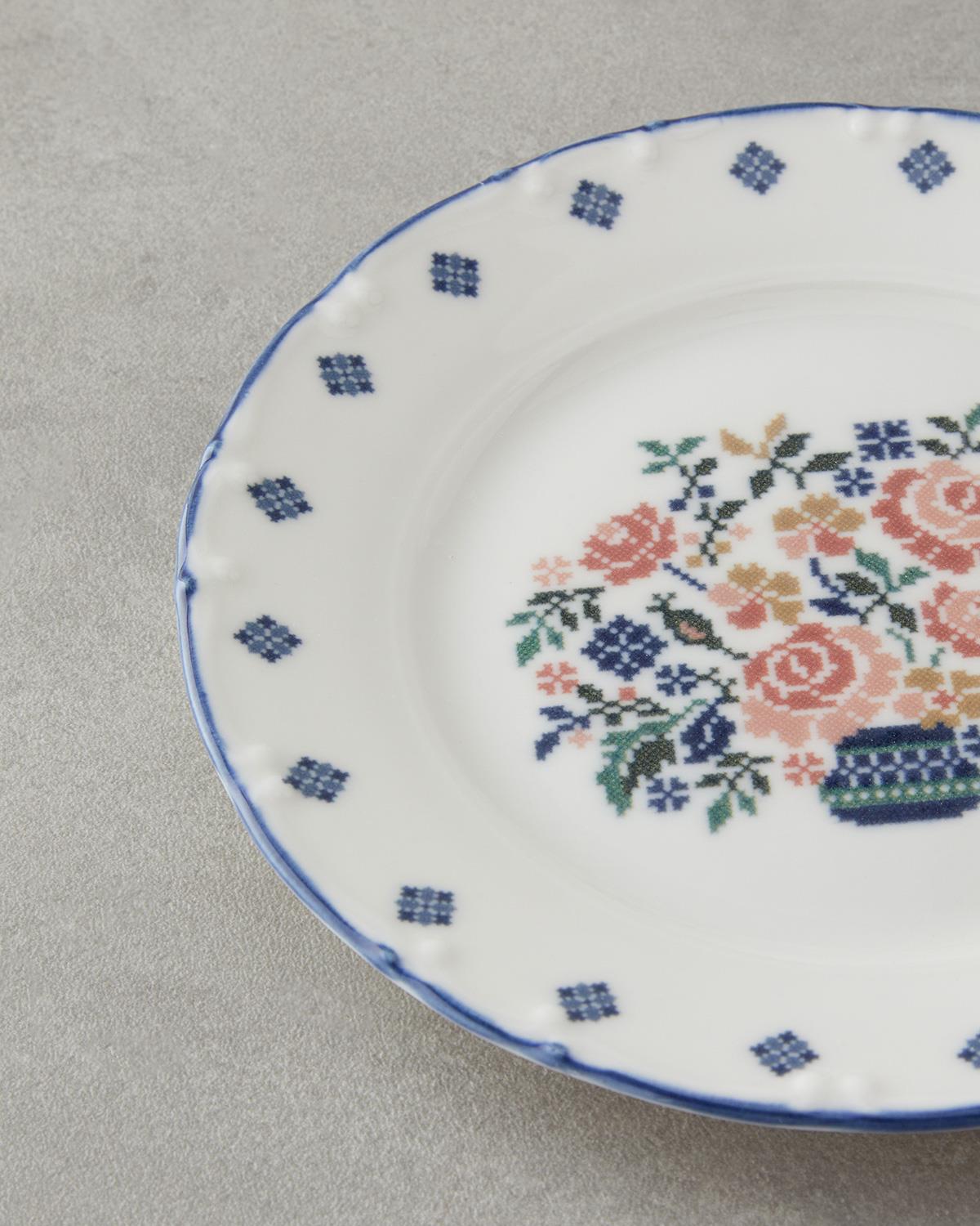 Premium-Pixel-Pattern-Porcelain-Dessert-Plate-Set-4-Piece