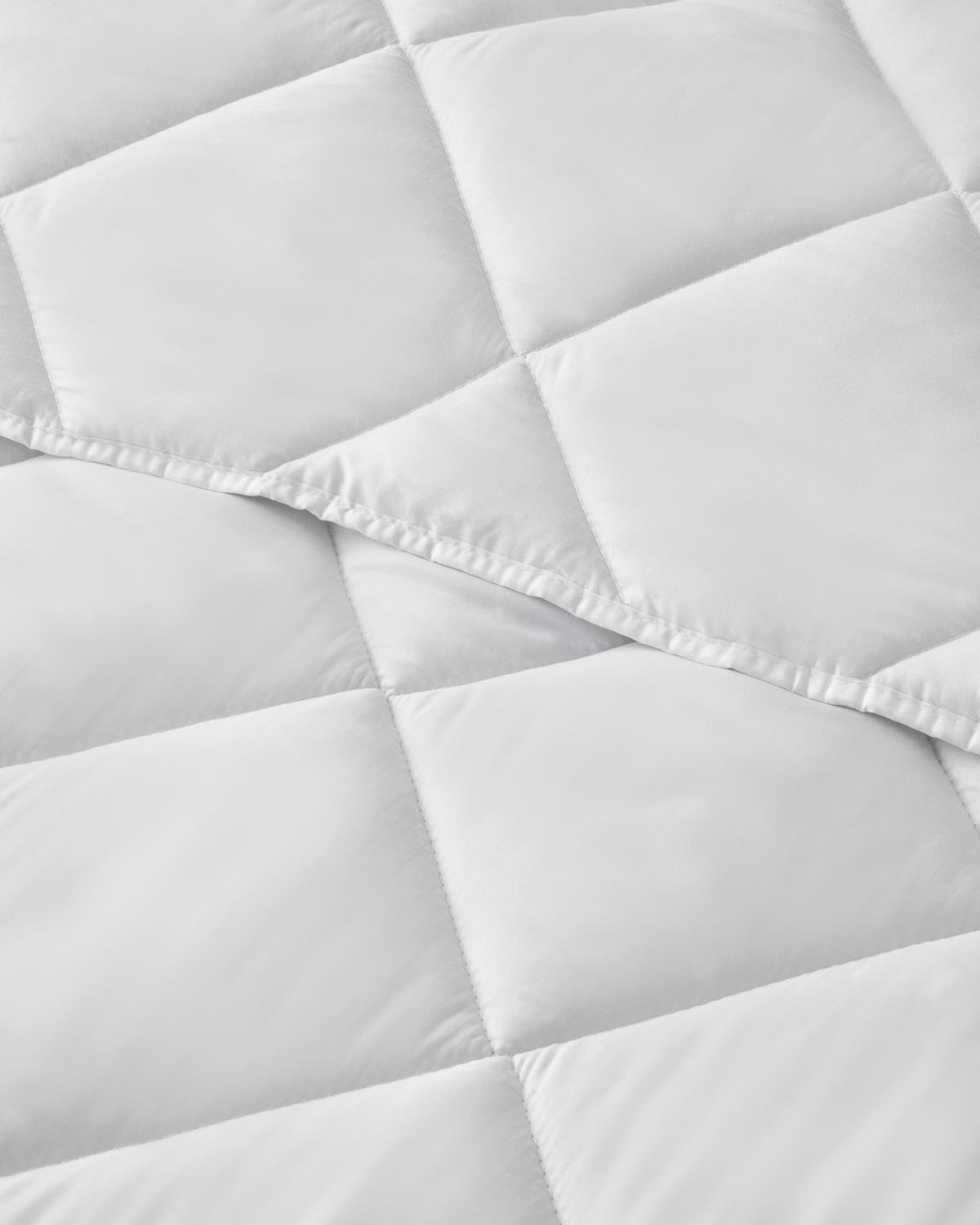 Professional-Grade Microfiber Double Duvet Pillow Set - White