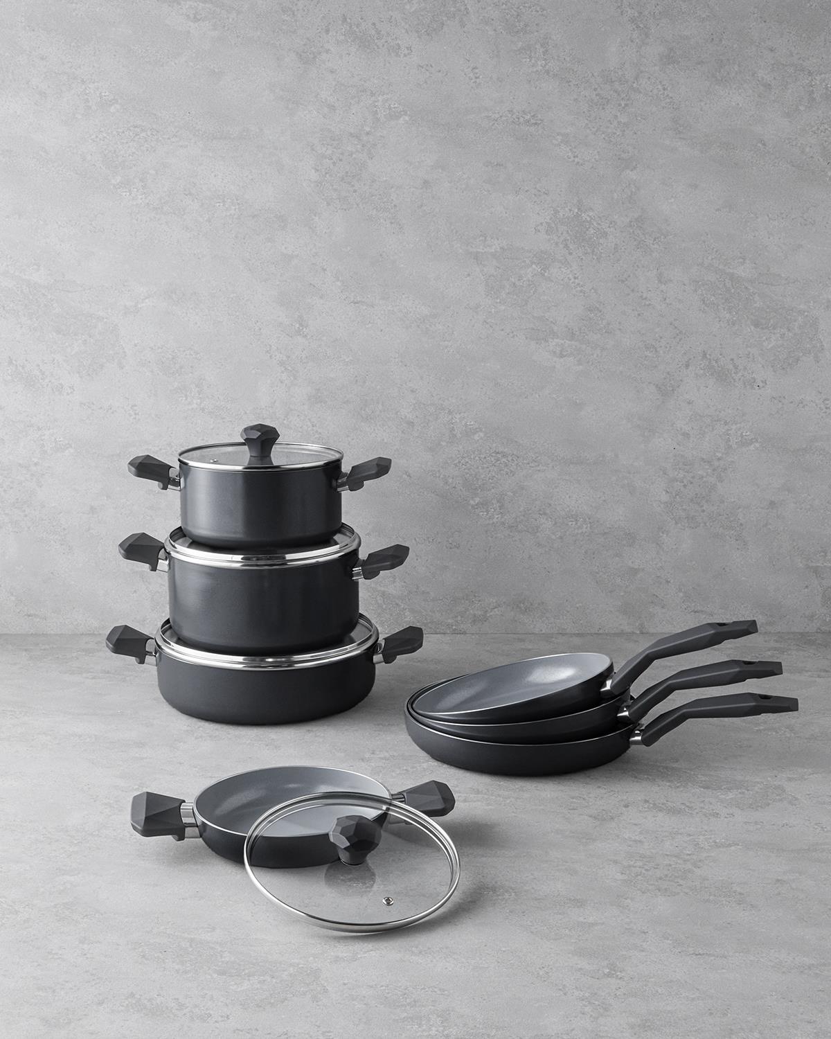 Professional Ceramic Nonstick Lidded Sahan Pan 20cm Black