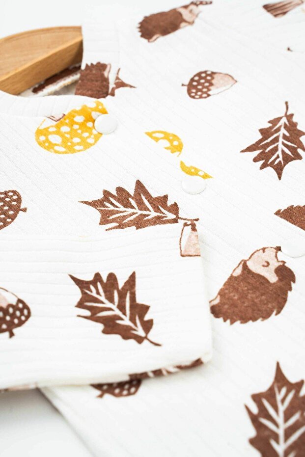 Premium 100% Cotton Hedgehog Print Newborn Layette Set - 5 - Piece - TryAladdin