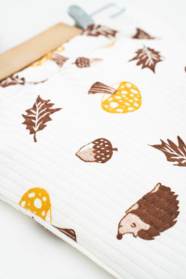 Premium 100% Cotton Hedgehog Print Newborn Layette Set - 5 - Piece - TryAladdin