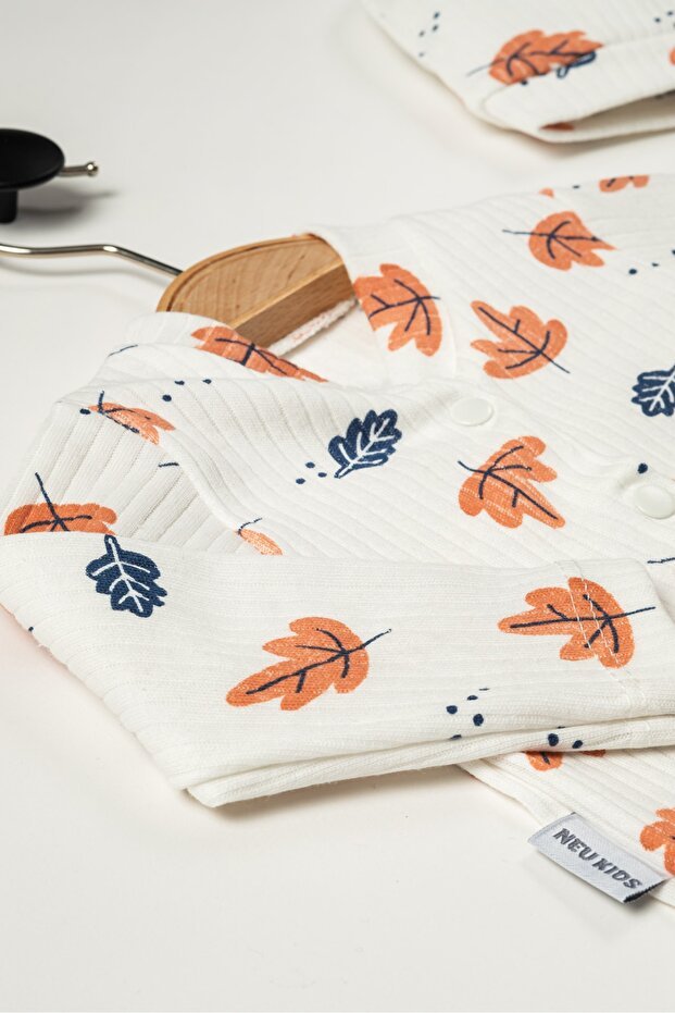 Premium 100% Cotton Newborn 5 - Piece Leaf Print Essential Baby Gift Set - TryAladdin