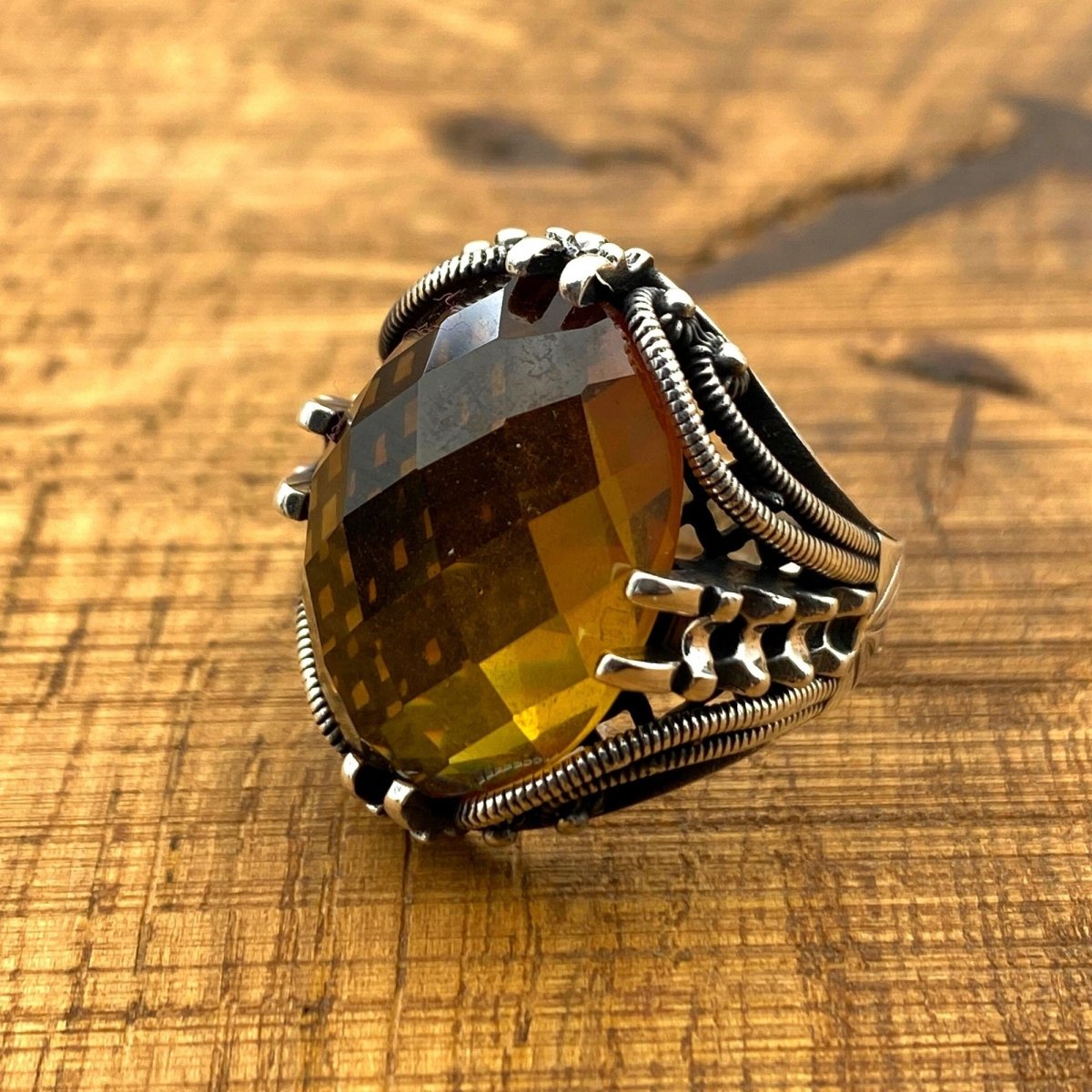 Premium 925 Sterling Silver Men's Ring | Sultanite Gemstone & Chain Detail | Handmade Turkish Craftsmanship - TryAladdin