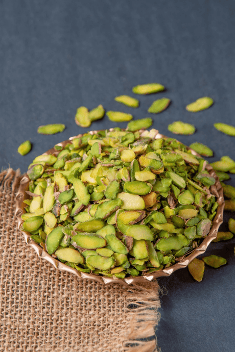 Premium Flaked Antep Pistachios - 1 KG - TryAladdin