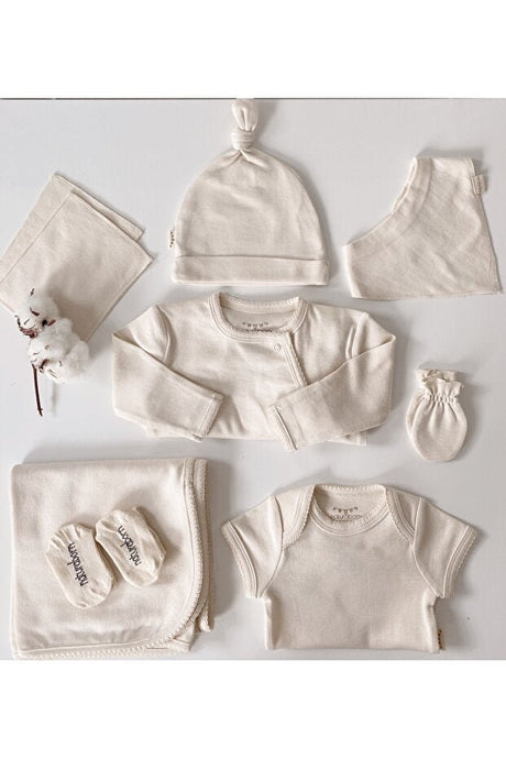 Premium GOTS Organic Newborn Girl Baby Essentials Set - TryAladdin
