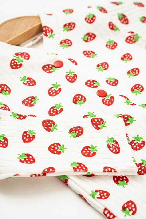 Premium Newborn 100% Cotton Strawberry Print Baby Outfit Set - 5 Piece - TryAladdin