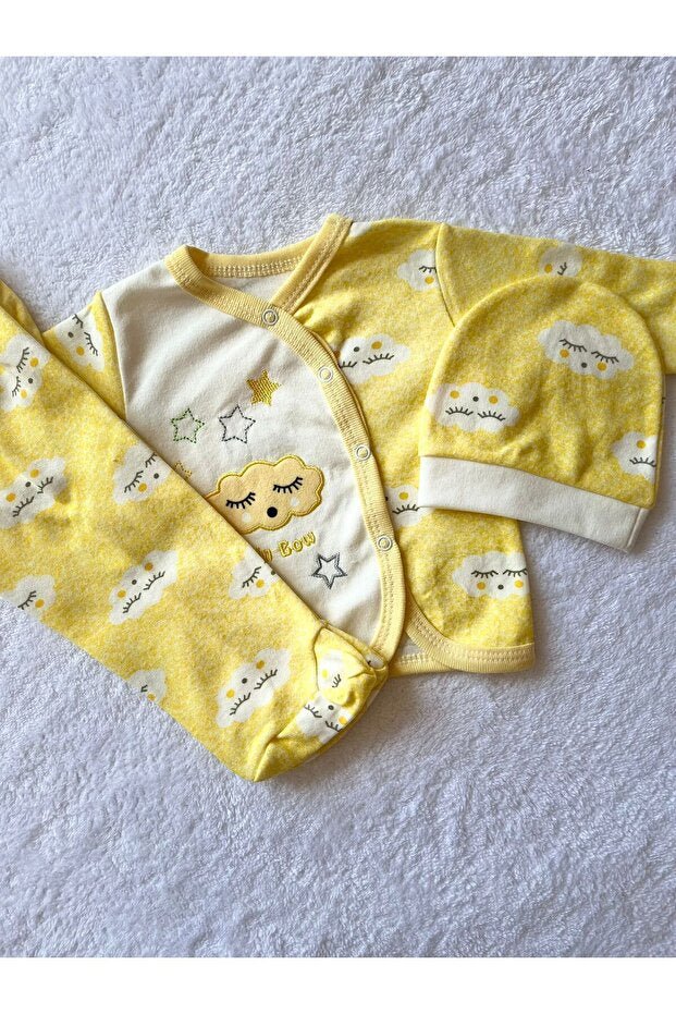 Premium Newborn Baby Hat & 3 - Piece Outfit Set - 0 - 3 Months Wholesale - TryAladdin
