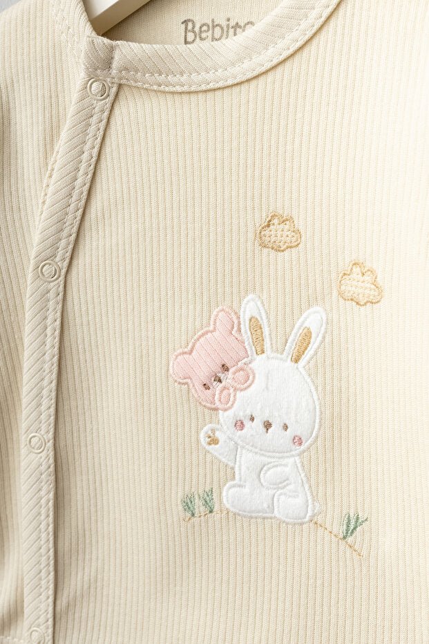 Premium Newborn Essentials Gift Set - 10 - Piece Bear & Rabbit Design - TryAladdin