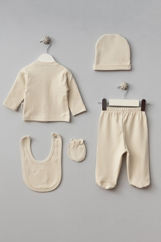 Premium Newborn Heart Pattern 5 - Piece Cotton Set - 500g - TryAladdin