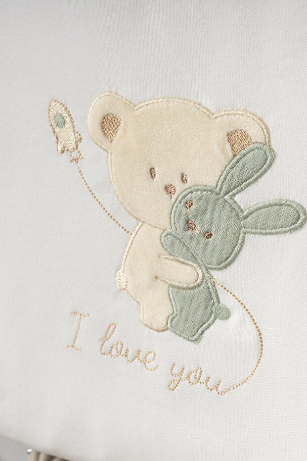 Premium Newborn Hospital Layette Set - Hugging Bear 10 - Piece Boxed - TryAladdin