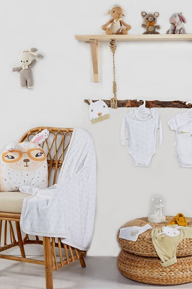 Premium Organic Cotton 11 - Piece Newborn Baby Set - Lamb Pattern Design - TryAladdin