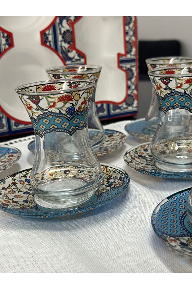 Premium Turkish Patterned Slim Waist Tea Glass Set with Saucers - 6 Piece - TryAladdin
