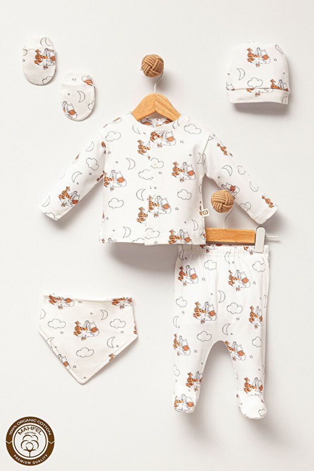 Premium Winnie The Pooh Newborn Layette Set - TryAladdin