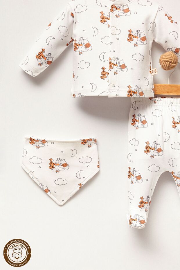Premium Winnie The Pooh Newborn Layette Set - TryAladdin