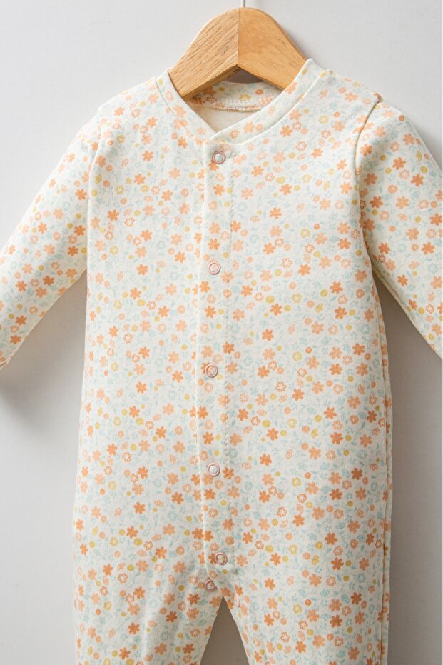 Professional Newborn Moon & Cloud Design Hospital Layette Set - 10 - Piece Boxed - TryAladdin