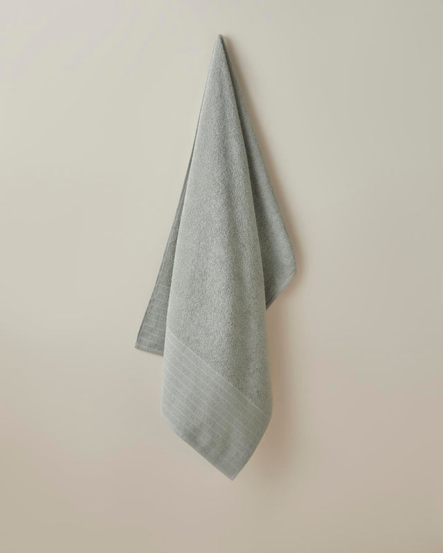 Professional-Grade-Pure-Cotton-Bath-Towel-Sage-70x140cm