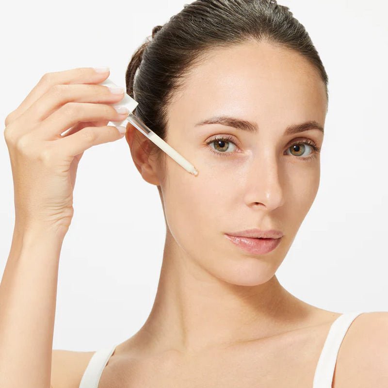 Radiance Boosting Serum - White Pine, Niacinamide & Adenosine - TryAladdin