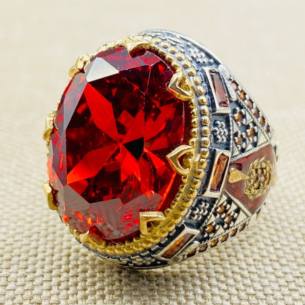 Red Ruby Stone Men's Ring - TryAladdin