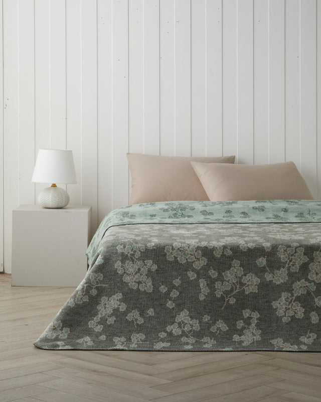 Premium Comfort Cotton Retro Leaf Single Blanket - Khaki