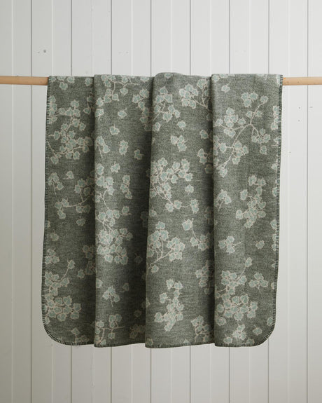 Premium Comfort Cotton Retro Leaf Single Blanket - Khaki