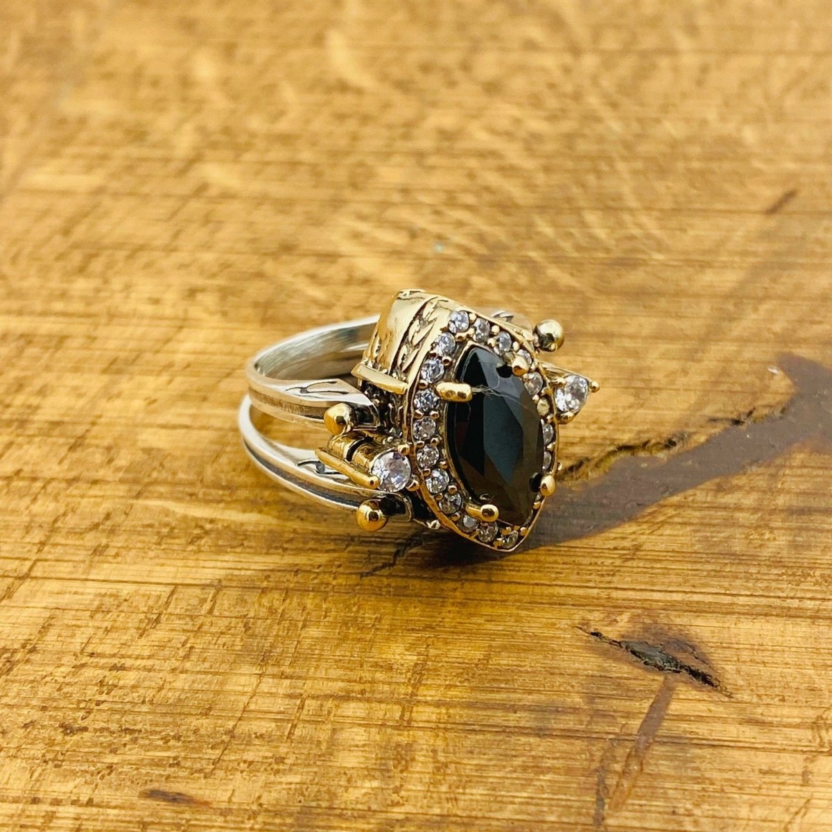 Reversible Ring, Onyx - Emerald Stone