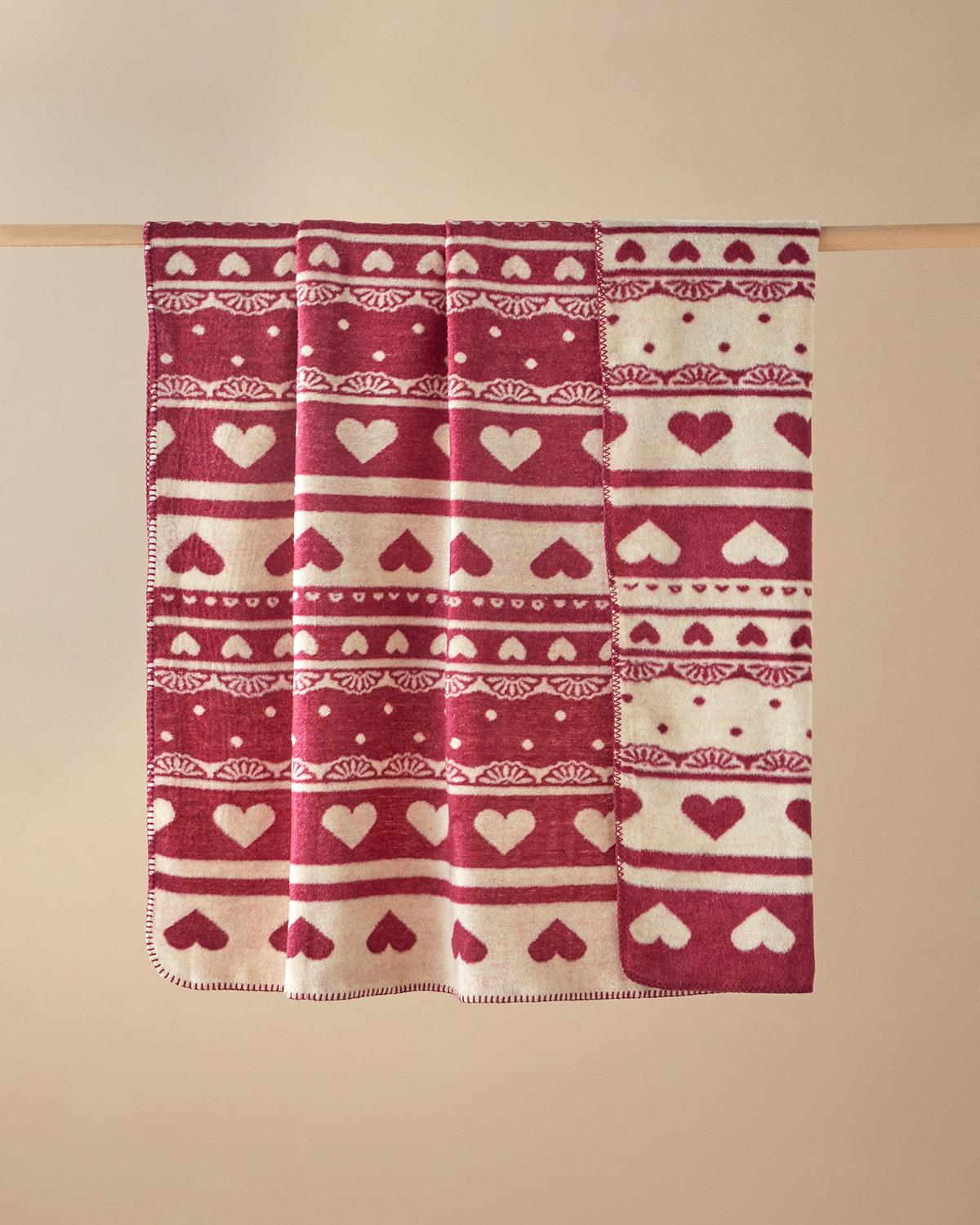 Professional-Grade Acrylic Plush Throw Blanket - Cherry Red