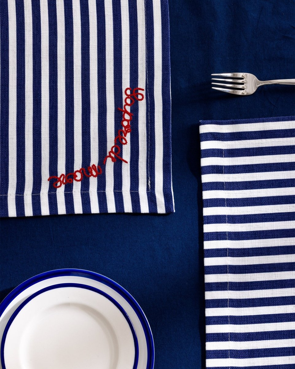 Rosane Design White and Navy Blue Placemat for Dining Tables - TryAladdin