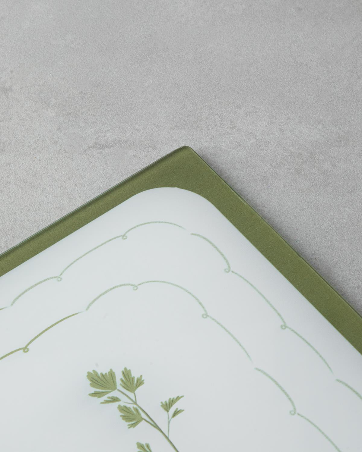 Professional Grade Rosemary Pattern Glass Cutting Board   25x35cm Green White