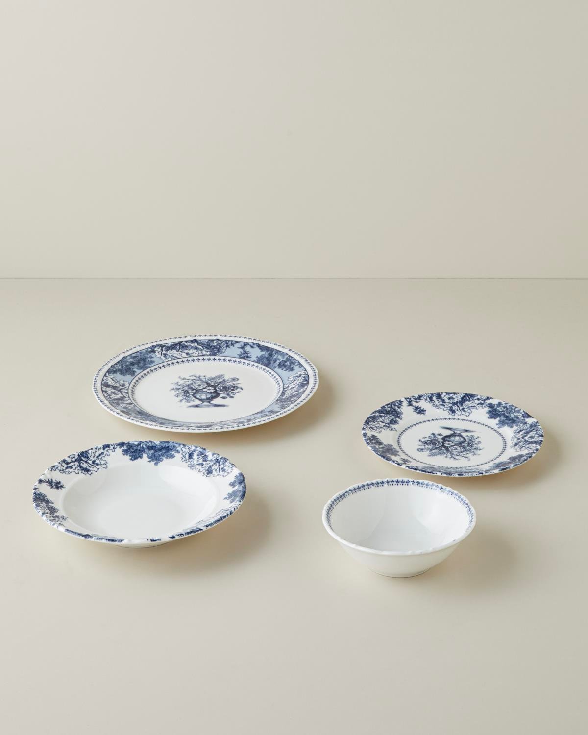 Premium Porcelain Dinnerware Set   24 Piece   6 Person   Navy Blue