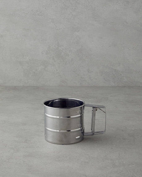 Professional Grade Metal Flour Sifter   10cm   Grey