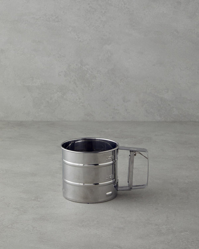 Professional Grade Metal Flour Sifter   10cm   Grey