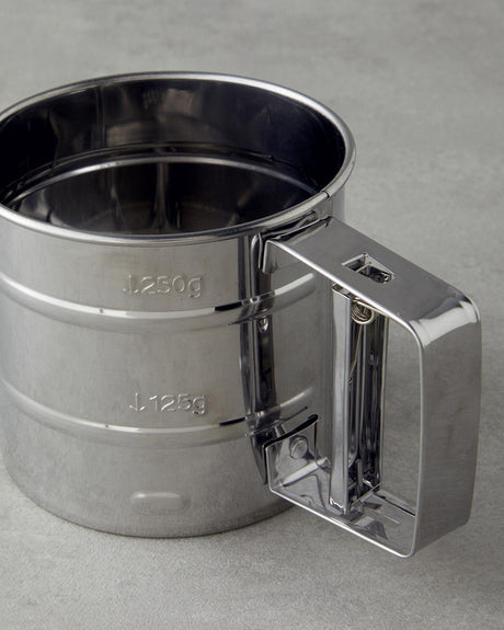 Professional Grade Metal Flour Sifter   10cm   Grey