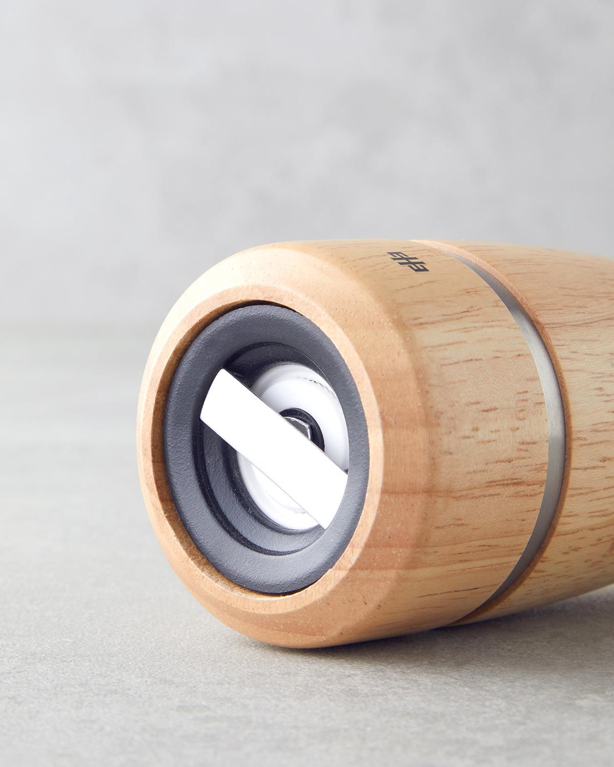 Premium Natural Wood Spice Grinder 17cm