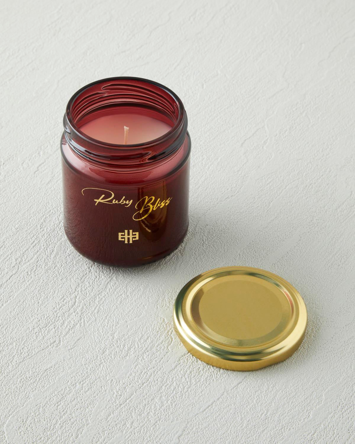 Premium-Aromatic-Ruby-Bliss-Scented-Candle-Burgundy