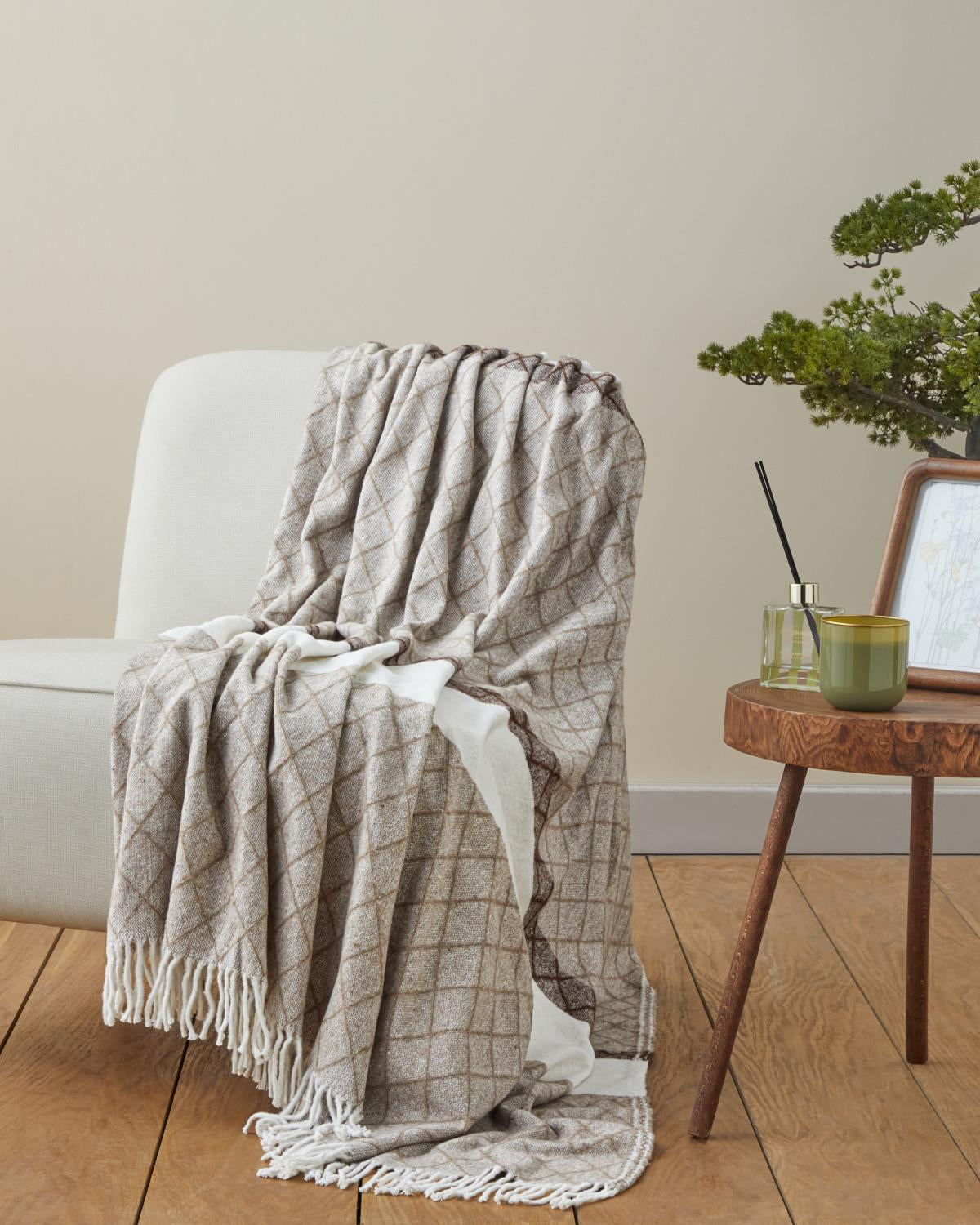 Elegant-Rumi-Pattern-Textile-Throw-Blanket-Coffee-Beige