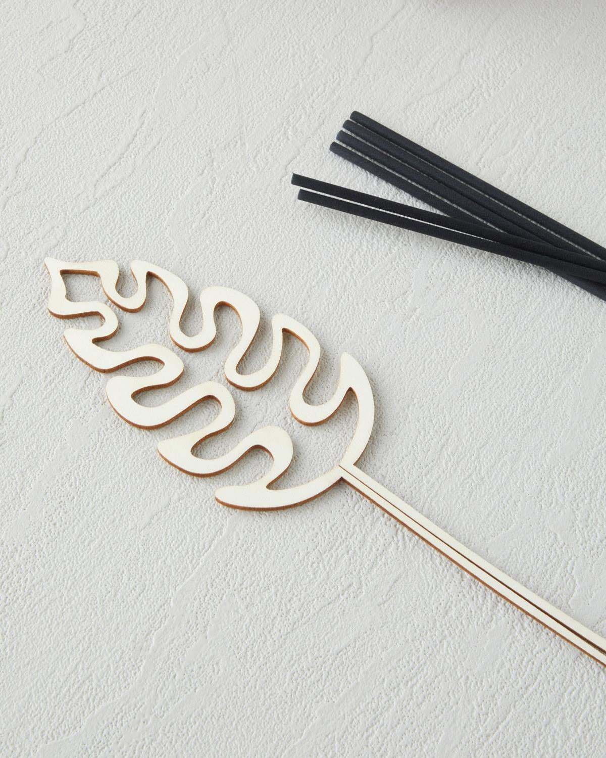 Premium-Amber-Scented-Reed-Diffuser-Room-Fragrance