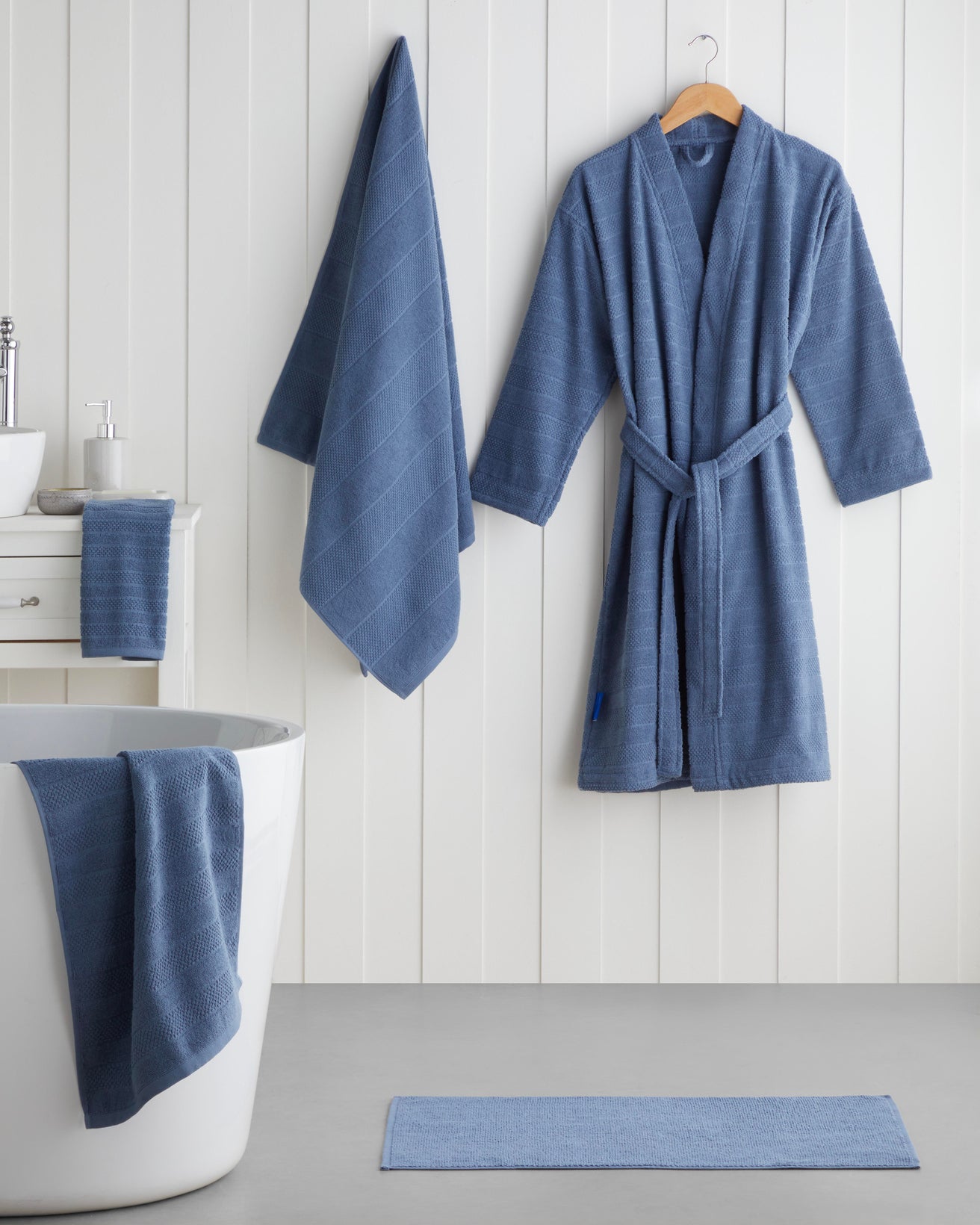 Professional Absorbent Sandy Stripe Cotton Face Towel Navy