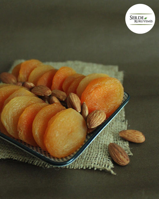 Serde | Yellow Dried Apricots (Jumbo) Serde Apricots