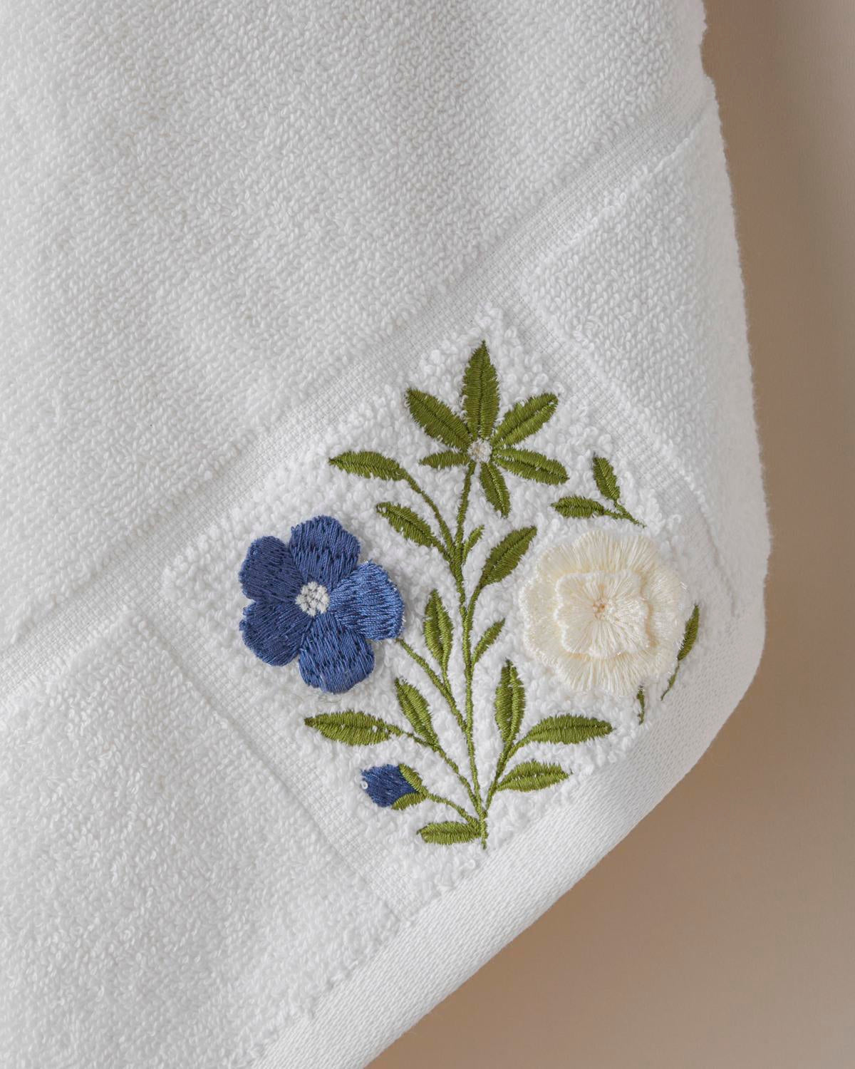 Asciugamano Viso in Cotone Premium con Motivo Floreale a Rilievo Bianco 50x80cm