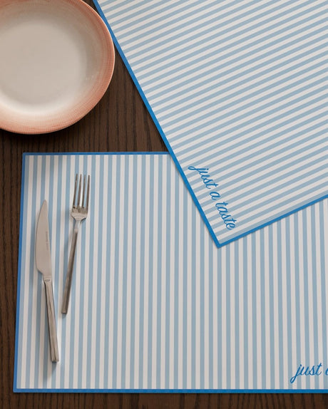 Set of 4 White and Blue Placemats for Dining Tables - TryAladdin