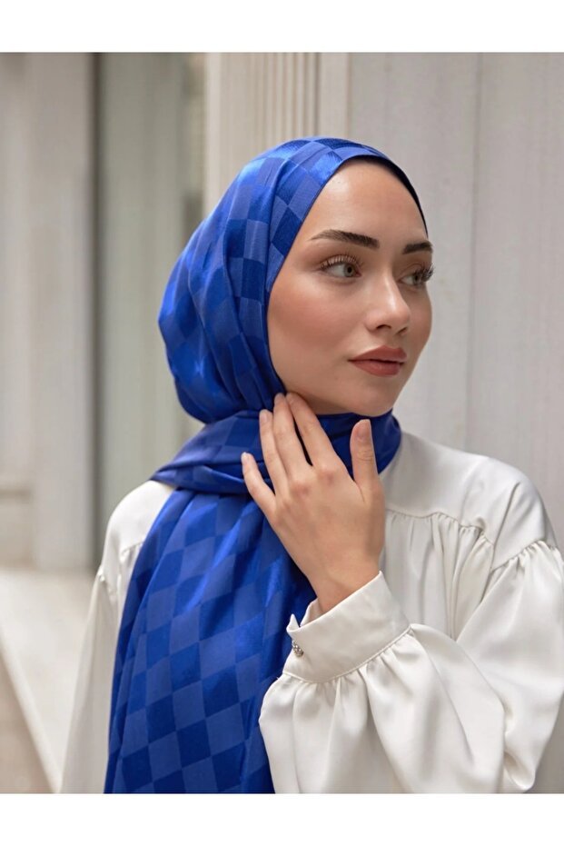 Silky Jacquard Shawl - Checkerboard Pattern - TryAladdin