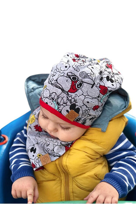 Snoopy Print Baby Beanie & Bib Set - TryAladdin