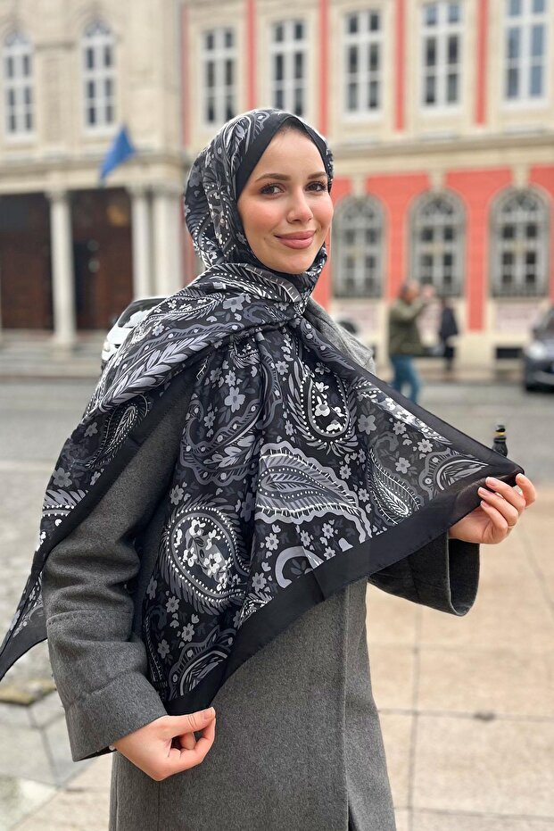 Soft Cotton Shawl - Black & Grey Paisley Pattern - TryAladdin