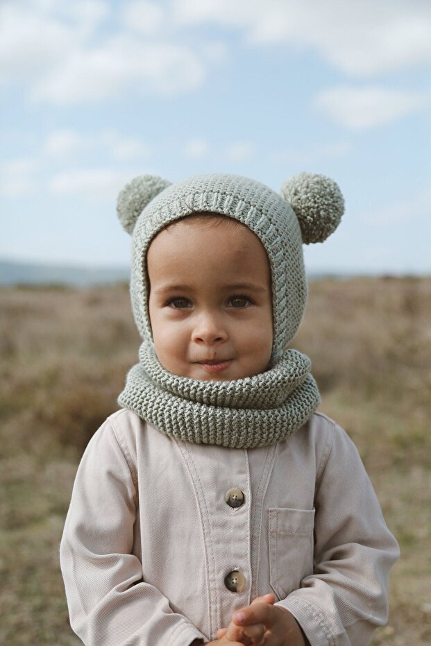 Soft Green Pom - pom Bonnet & Neck Warmer Set - TryAladdin