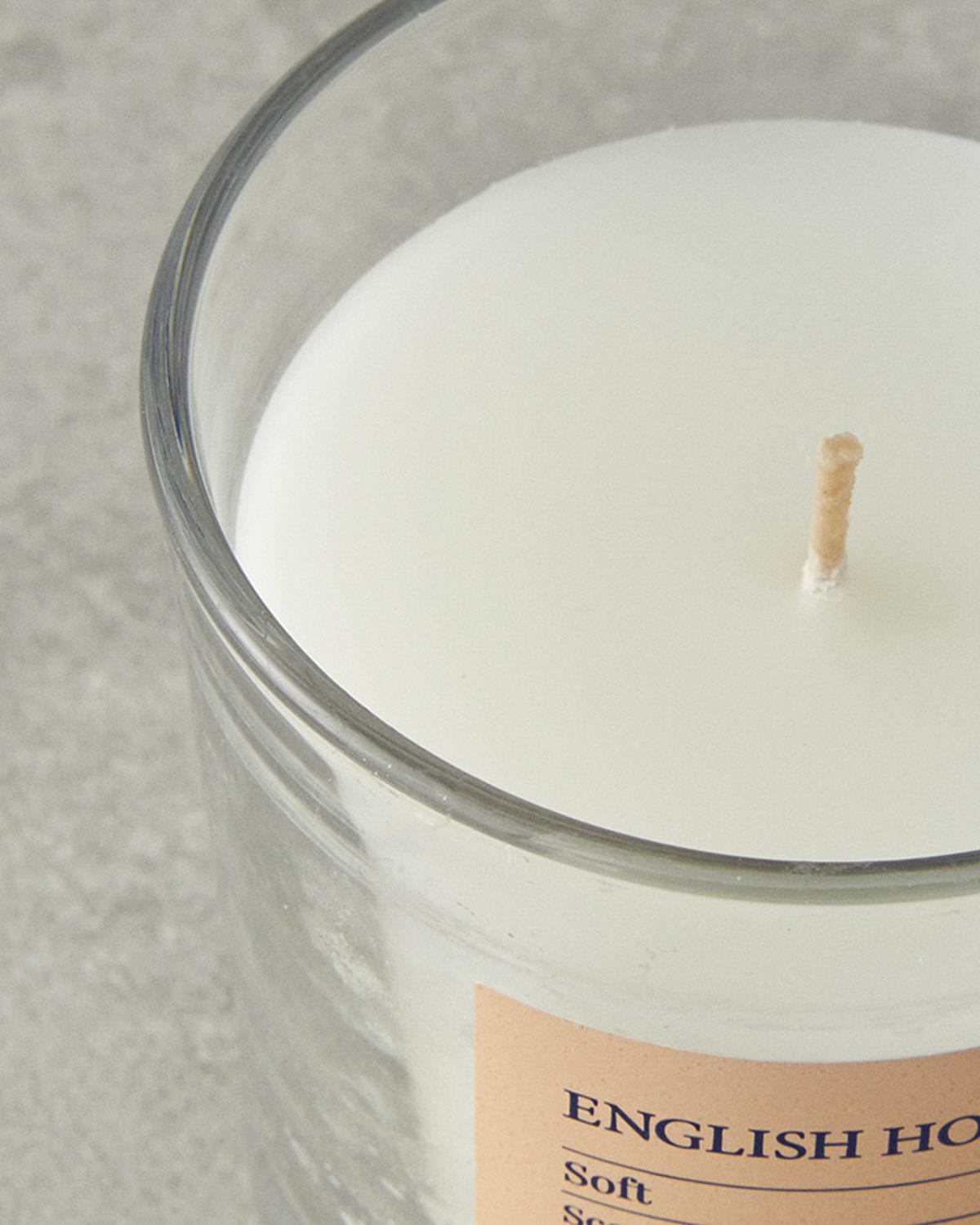 Premium-Aromatic-Soft-Scented-Candle