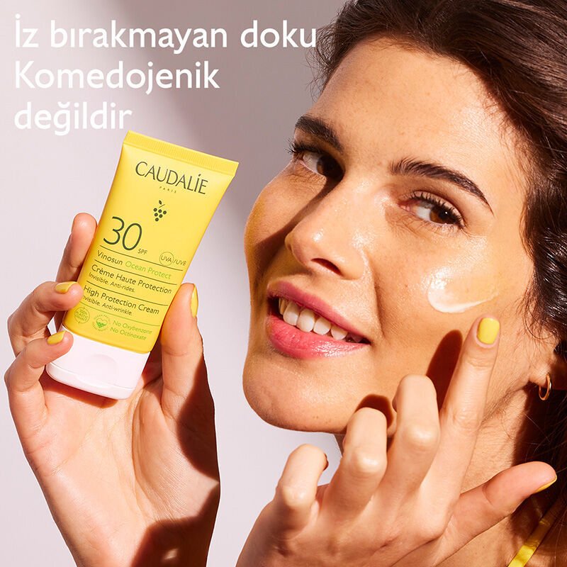SPF30 Anti - Wrinkle Sunscreen Cream with Spruce, Polyphenol & Vitamin E - TryAladdin