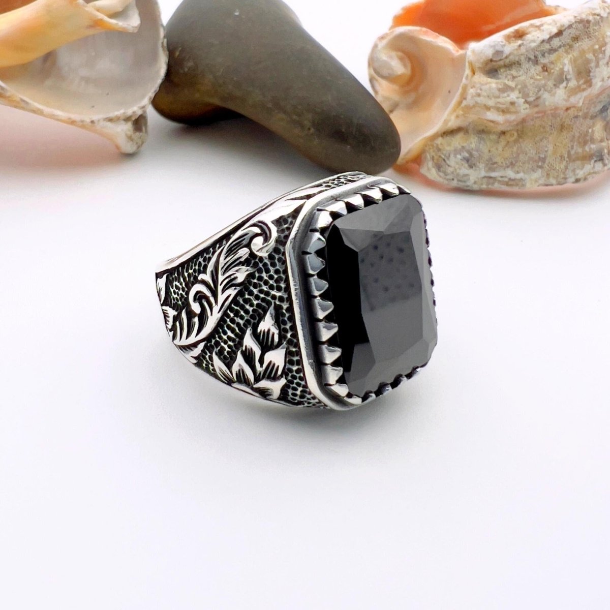 Square Design Leaf Patterned Silver Ring