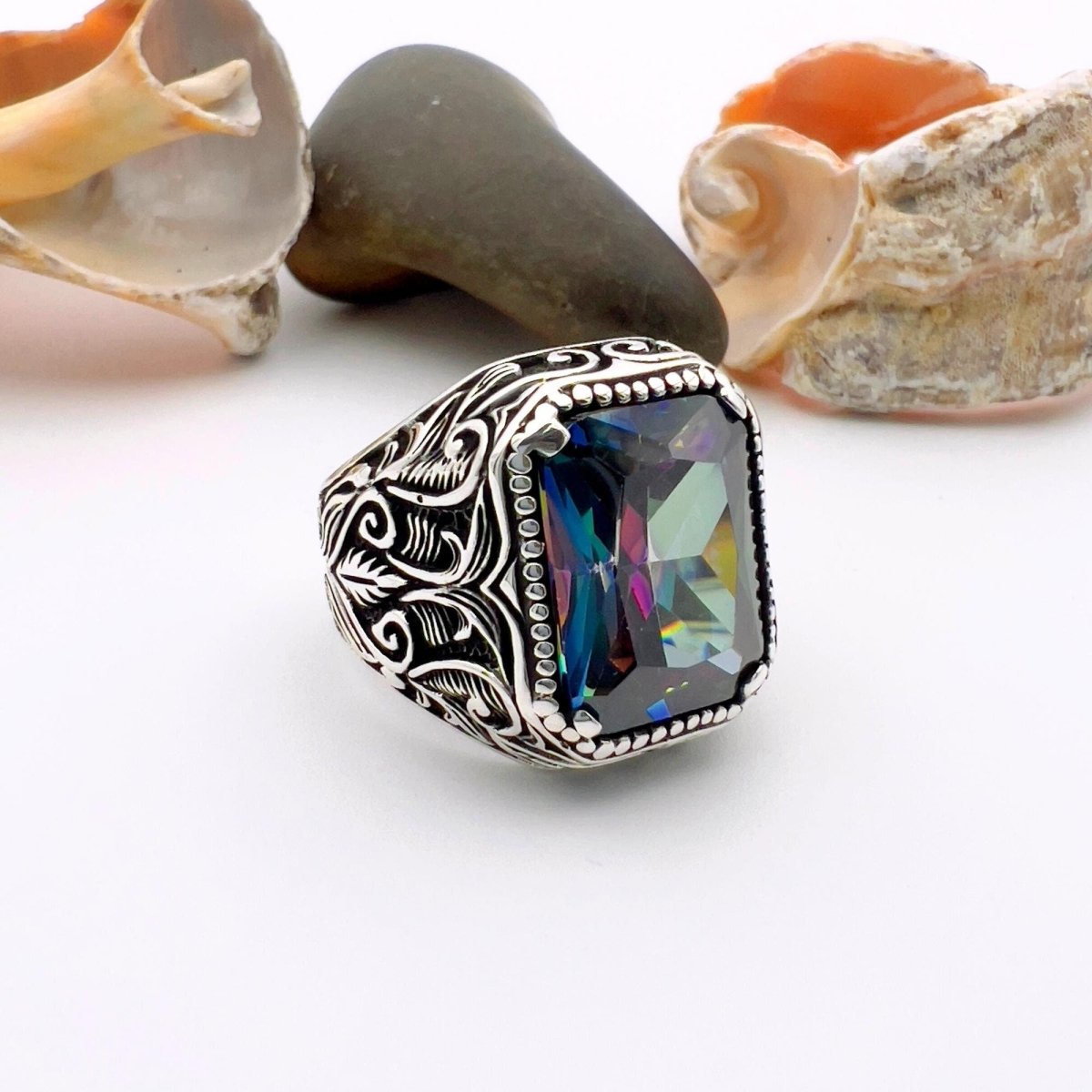 Square Design Leaf Patterned Silver Ring