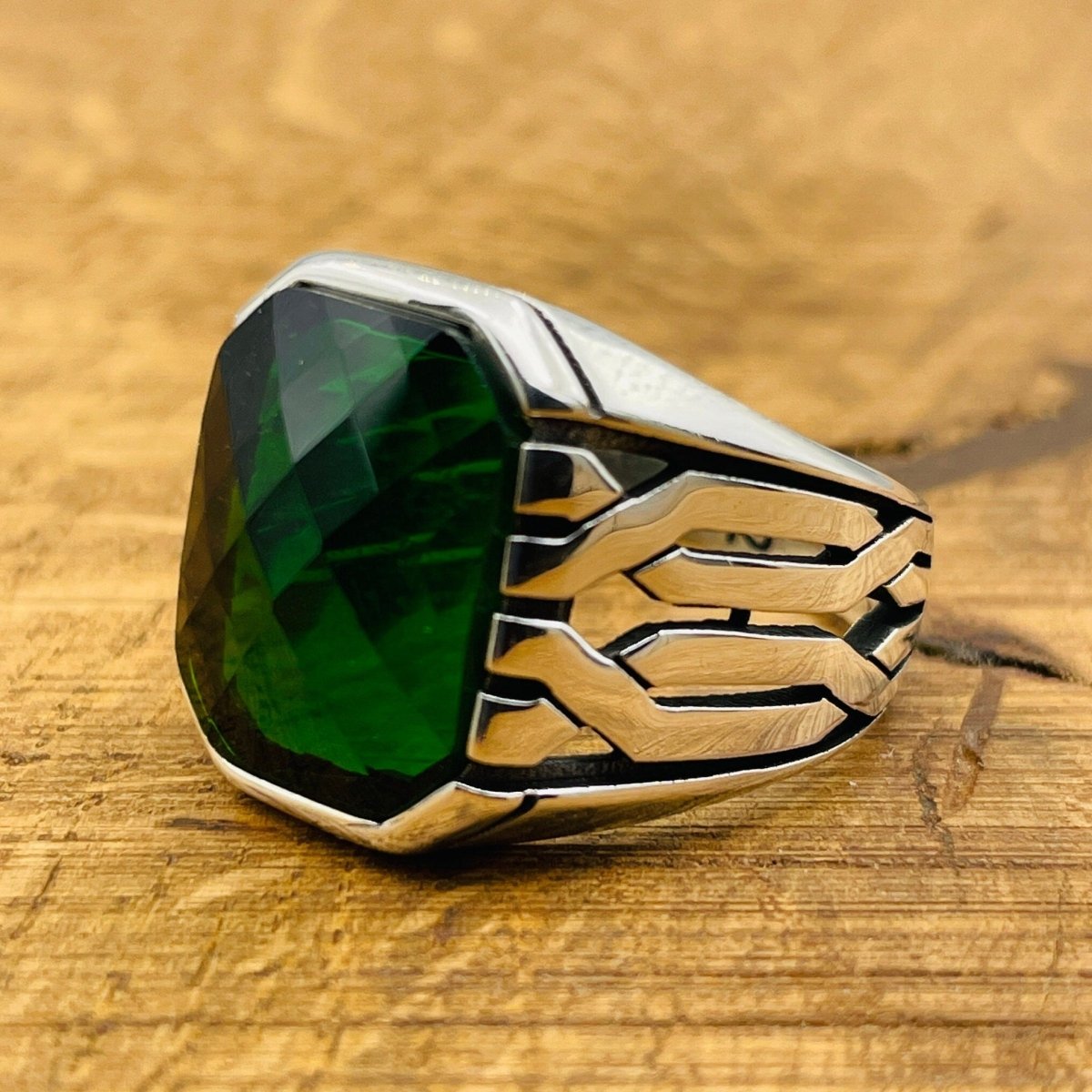 Sterling Silver 925 Handmade Emerald Stone Men's Ring