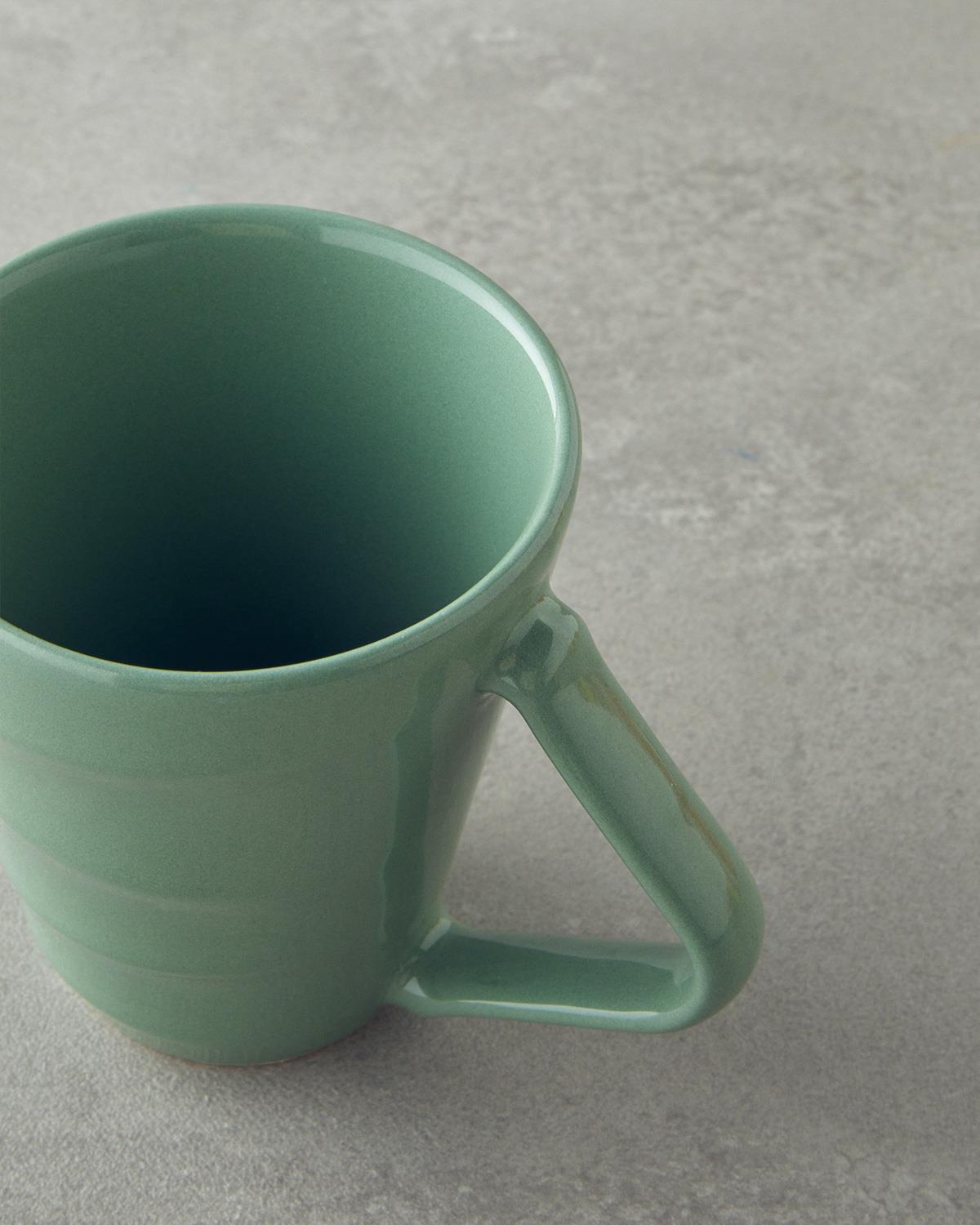 Premium Striped Ceramic Coffee Mug   Vibrant Design Collection